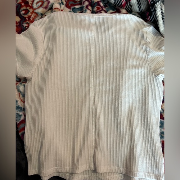 white t shirt ! - Picture 3 of 3